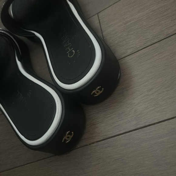 Like new - Picture 3 of 6